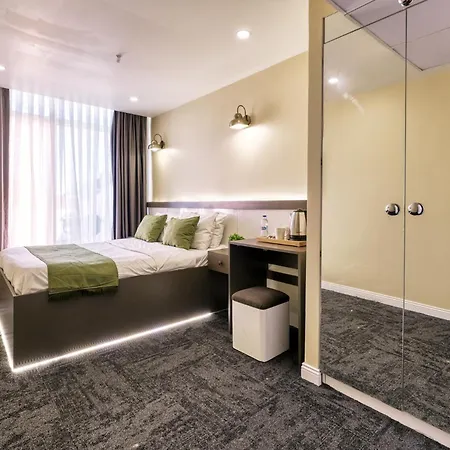 Duck Hotel 3*