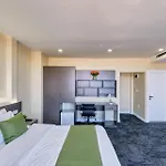 Duck ホテル 3*
